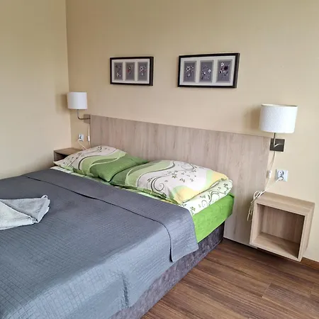 ベッド・アンド・ブレックファスト Omega 3*