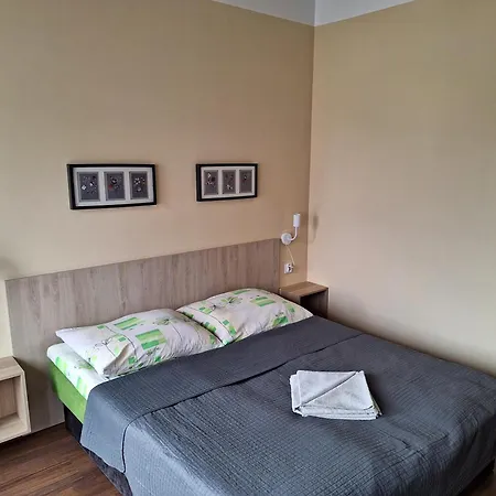 Omega Nocleg ze śniadaniem Jantar