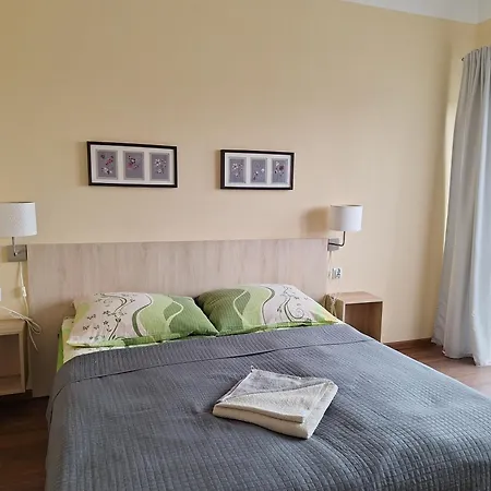 Bed & Breakfast Omega Jantar