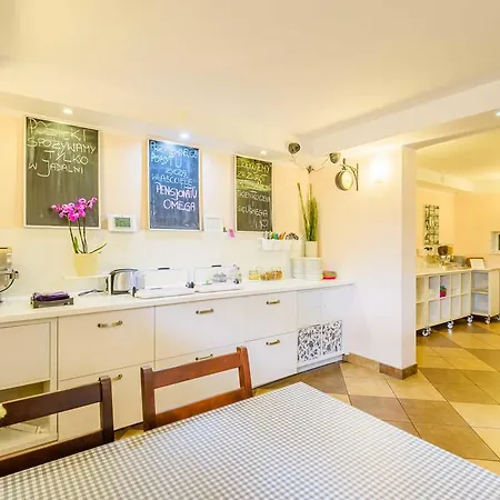 Omega ベッド・アンド・ブレックファスト